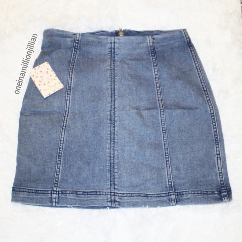 Free People Denim/Jean Mini Skirt Sz - Picture 2 of 11